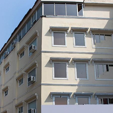 Oyo Hotel Asko International Near Gurudwara Shri Bangla Sahib Nueva Delhi Exterior foto