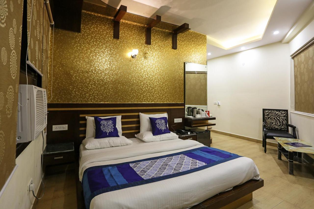 Oyo Hotel Asko International Near Gurudwara Shri Bangla Sahib Nueva Delhi Exterior foto