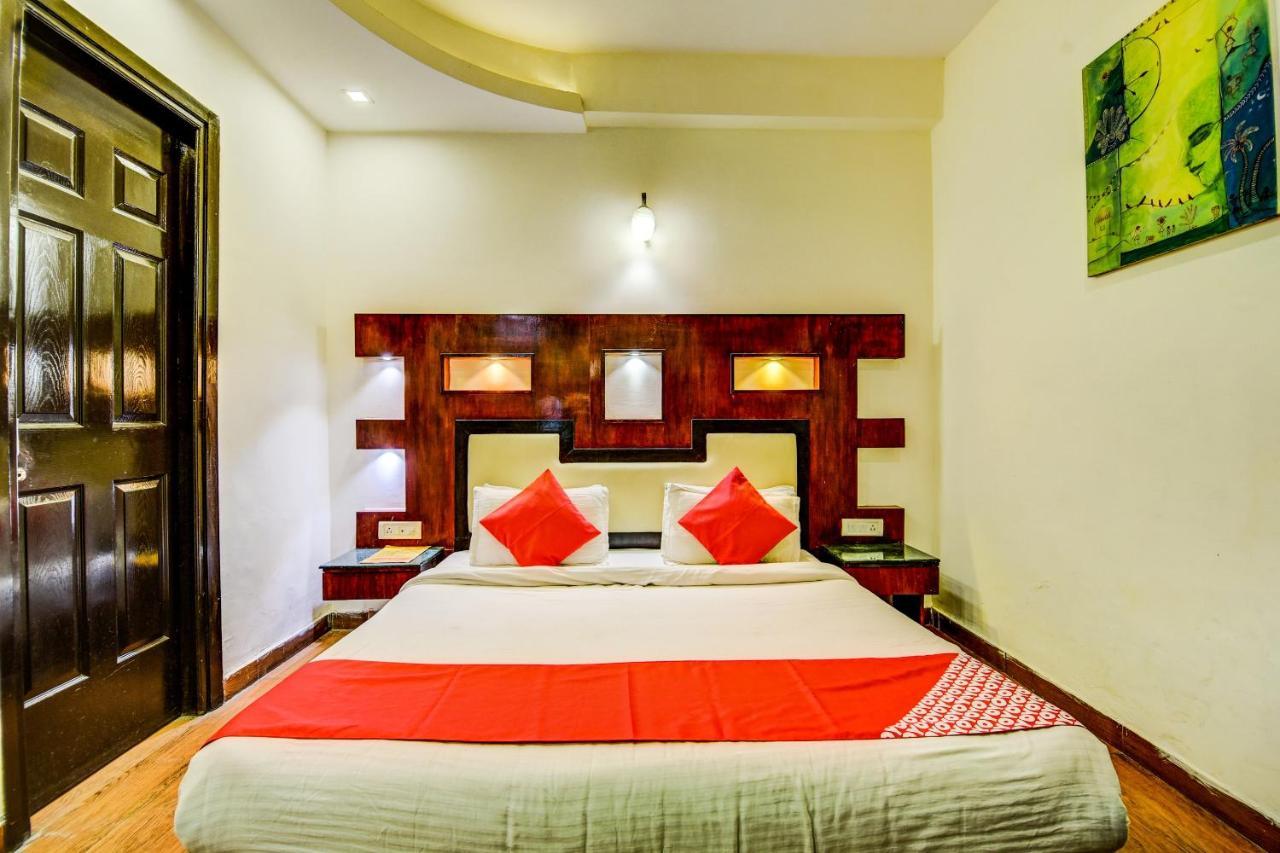 Oyo Hotel Asko International Near Gurudwara Shri Bangla Sahib Nueva Delhi Exterior foto